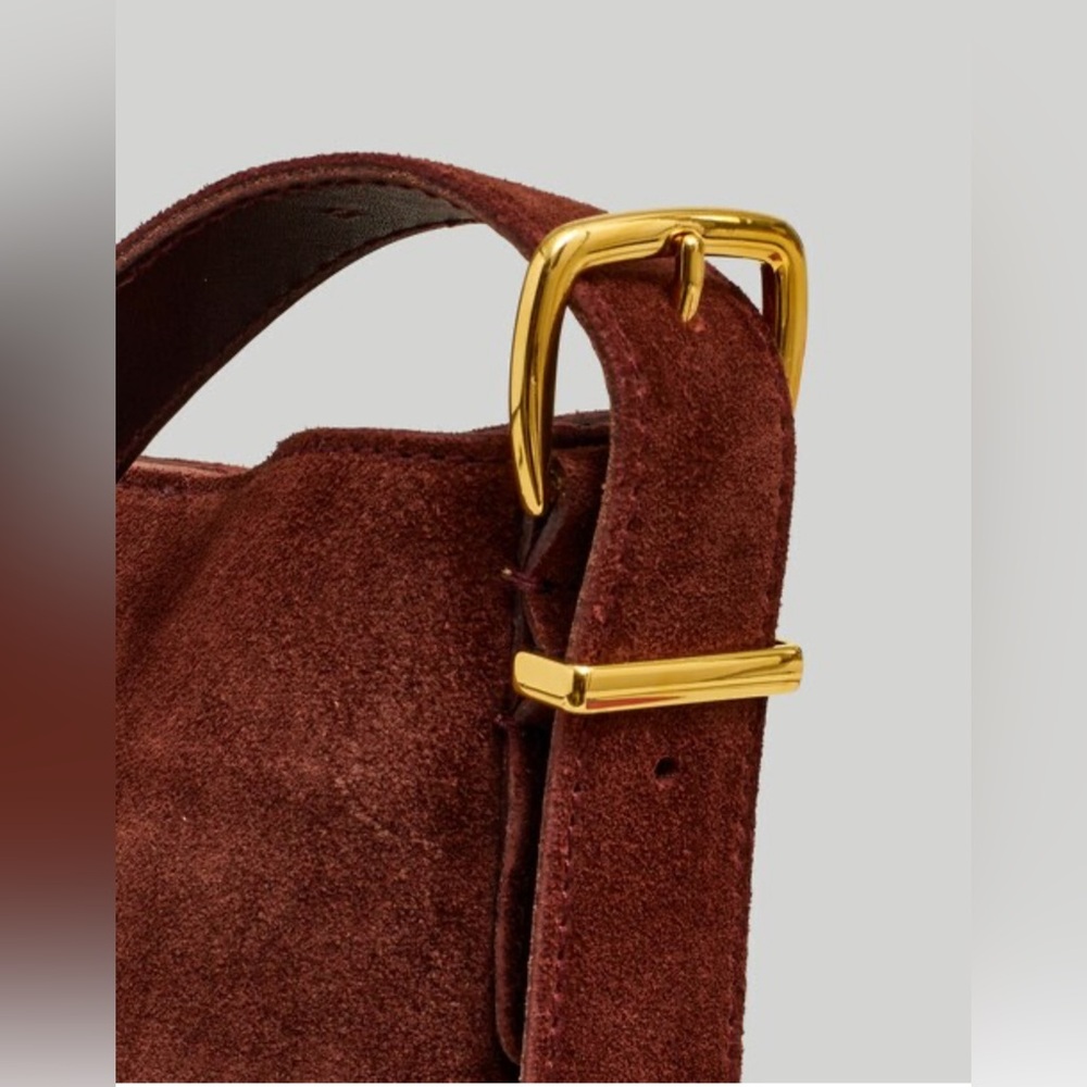 Madewell the essential mini bucket tote in brown suede - Picture 4 of 8